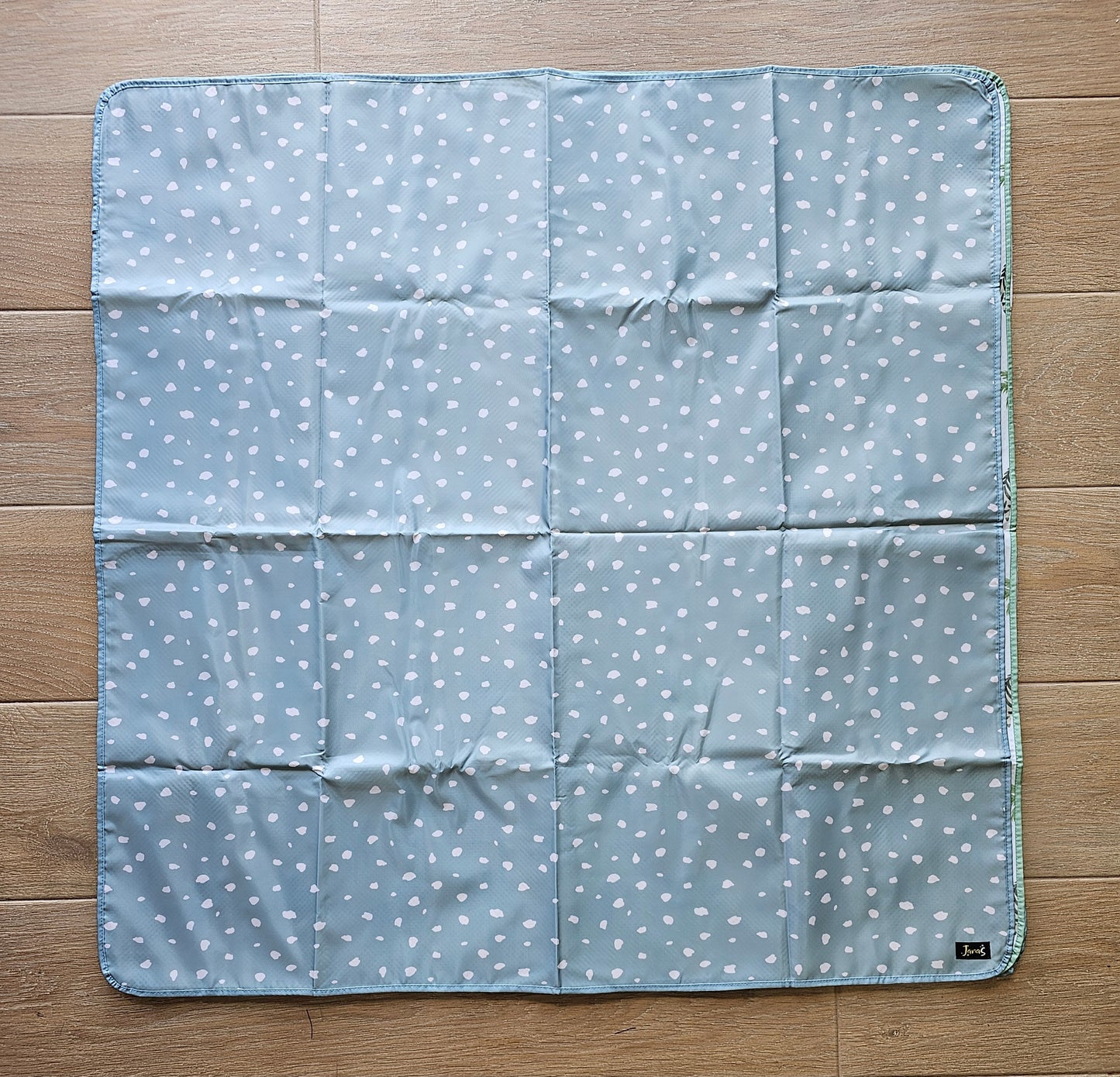 Non slip spill and play mat - Sage