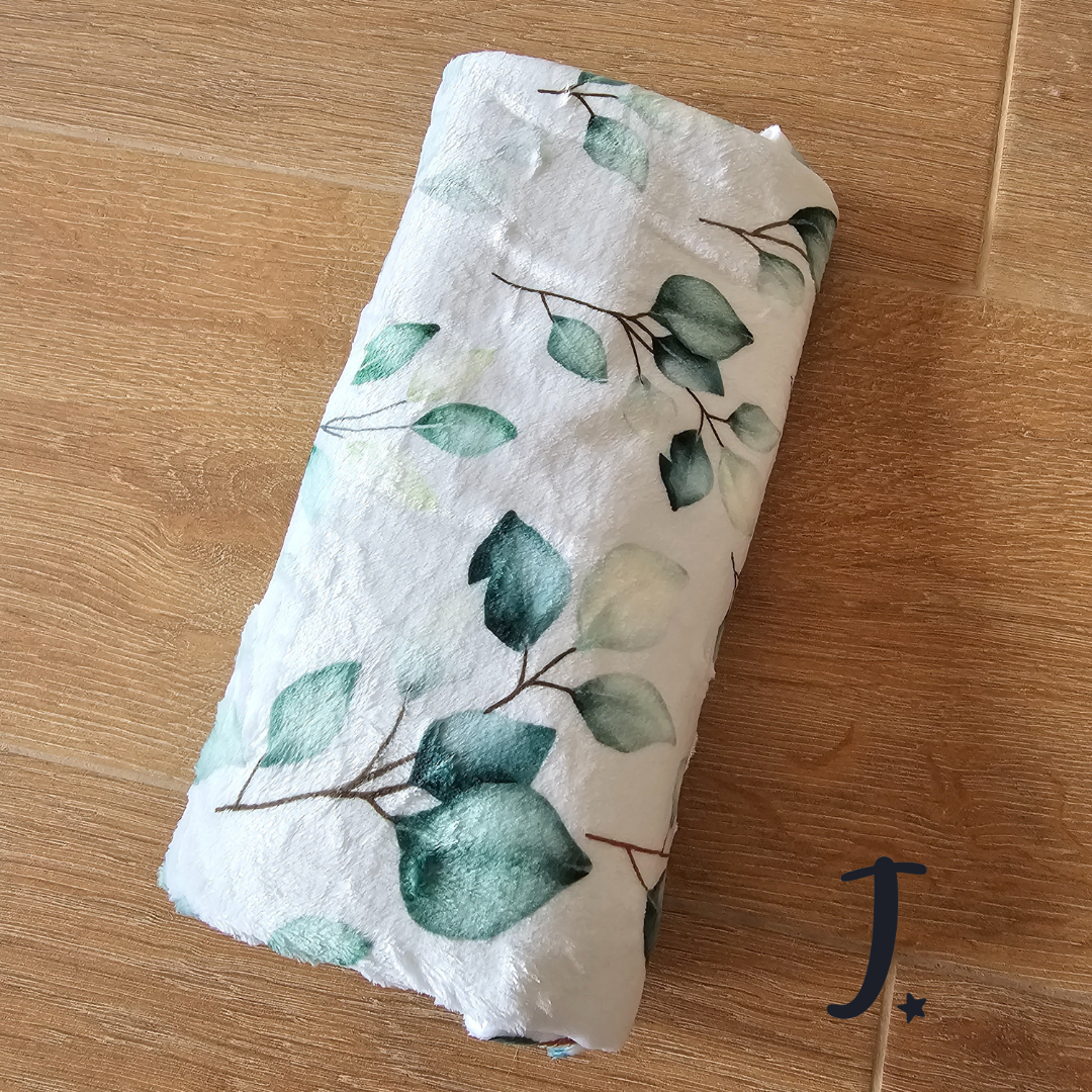 Green leaves, fleece blanket