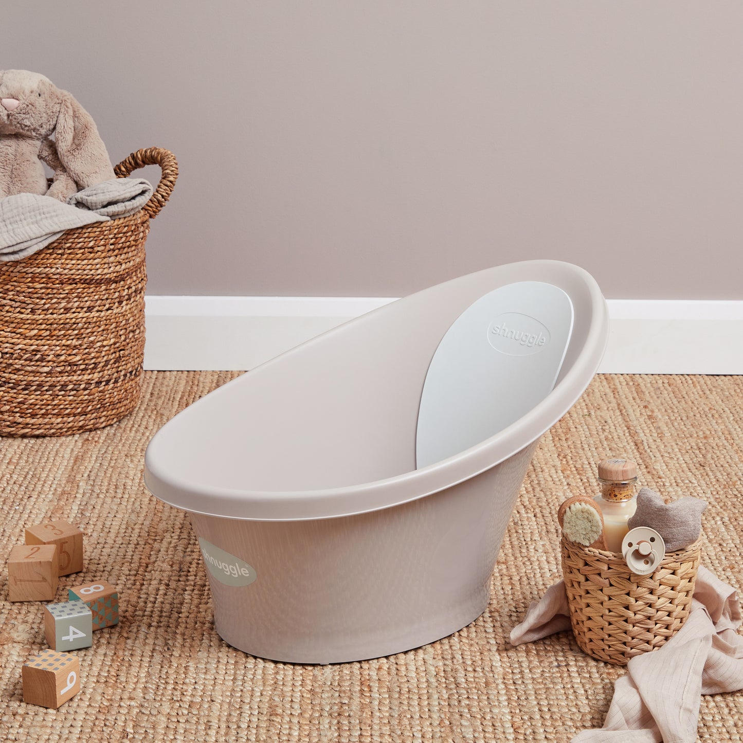 Shnuggle Baby Bath