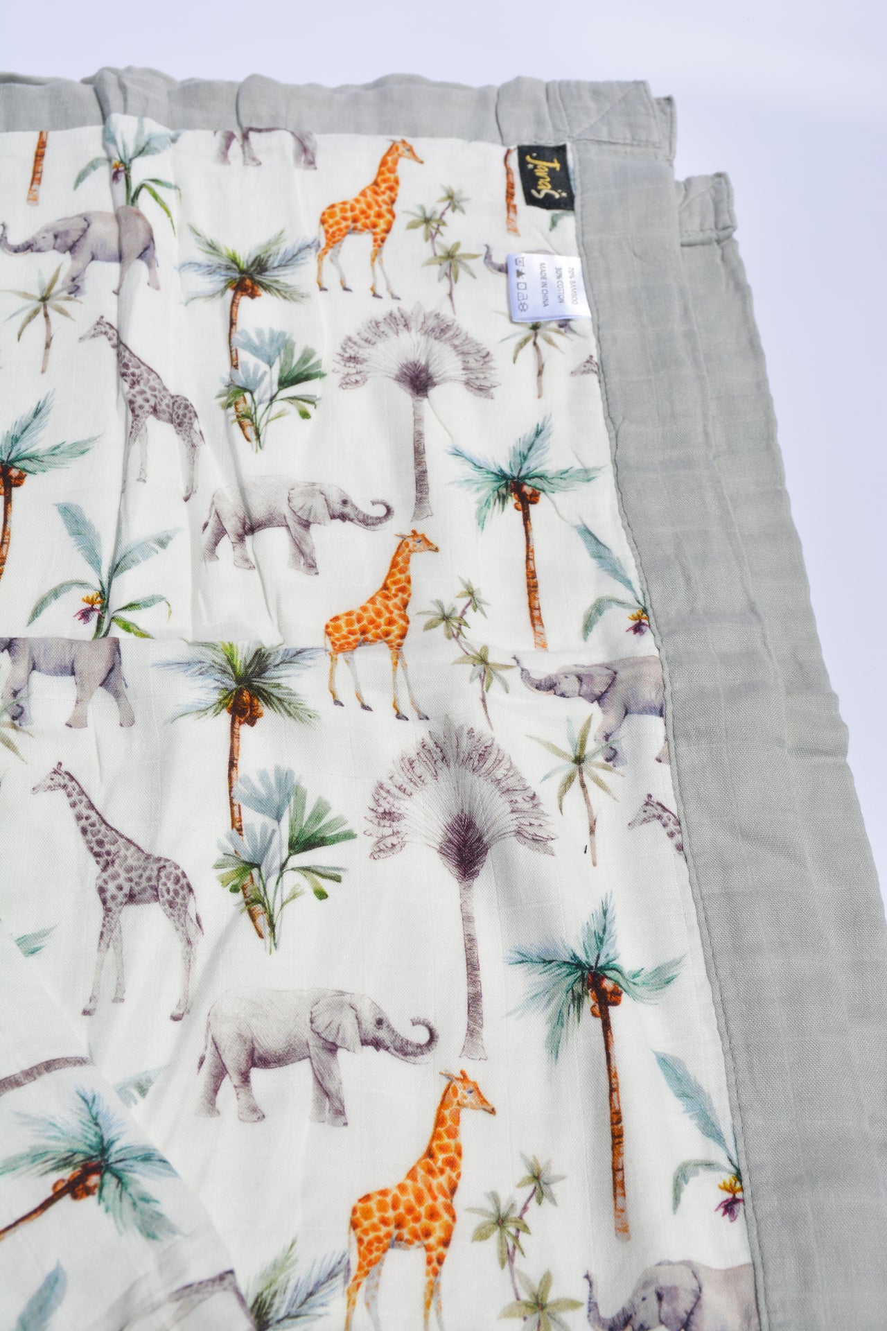 Bamboo Cotton Muslin Blanket - 4 Layer - Elephants and Giraffes