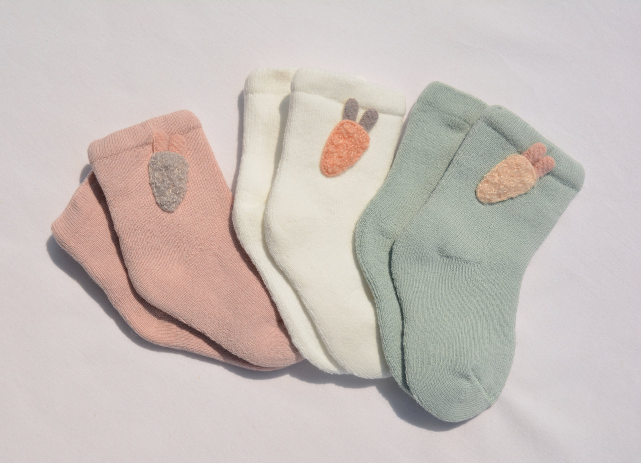 Carrot Socks