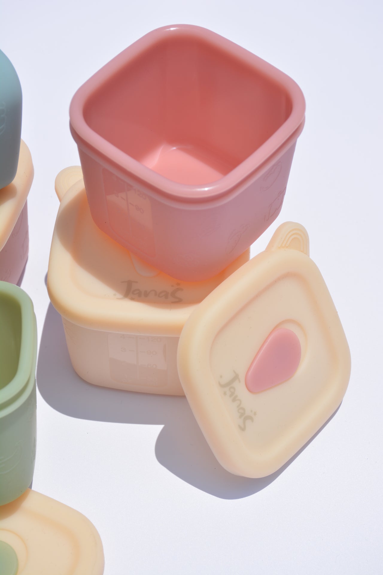 Silicone Food Storage Container