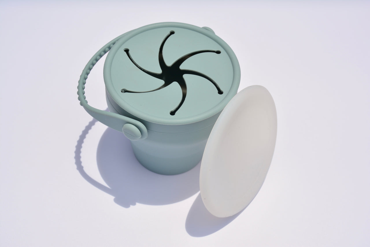 Silicone Snack Cup - moveable handle