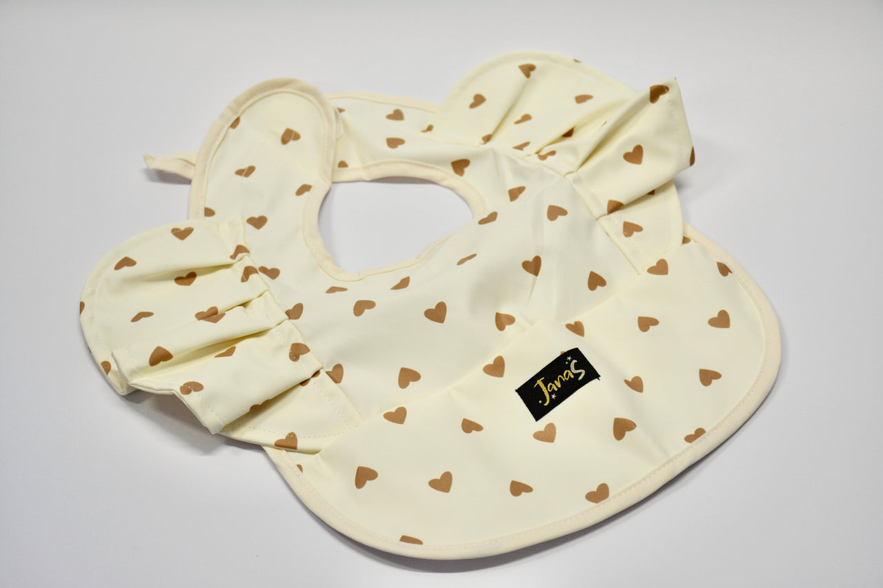 Ruffle bib - Hearts