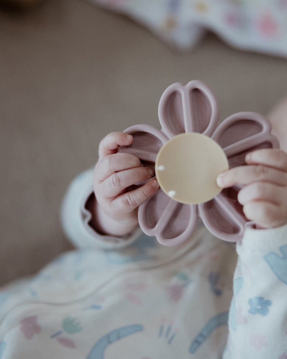 Silicone Bloom Suction Spinner Toy & Teether | JanaS