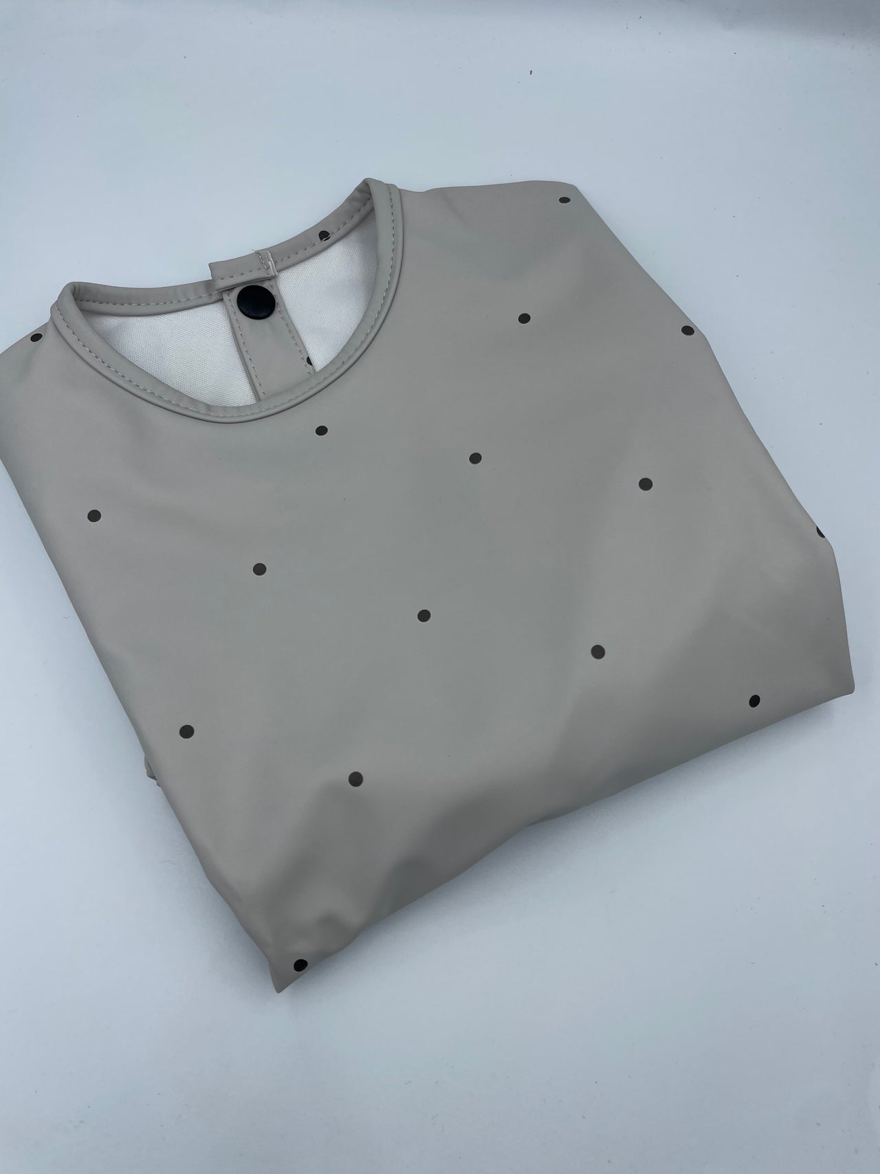 Long sleeve waterproof bib - Black Dots