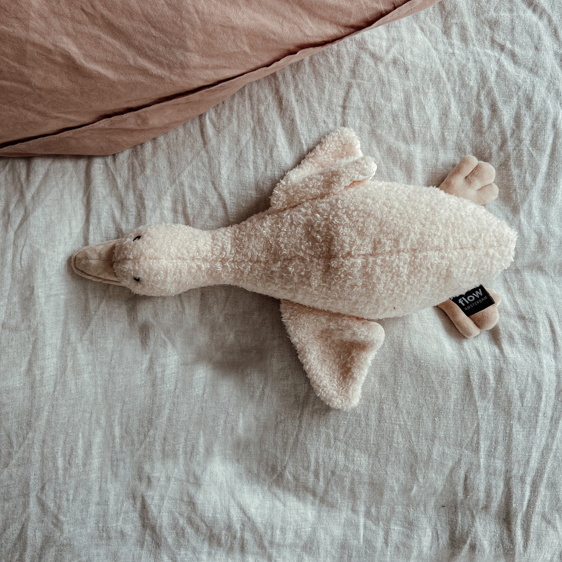 Liva (Beige) - Rechargeable Heartbeat Comforter