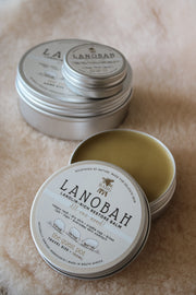 Natural lanolin balm for dry skin