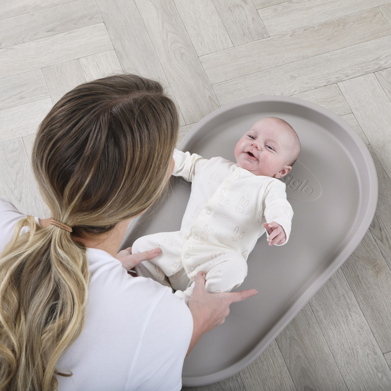 Shnuggle Squishy - nappy changing mat
