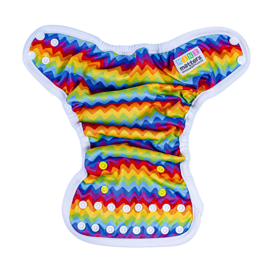 Mini matters PUL cover - newborn - Rainbow