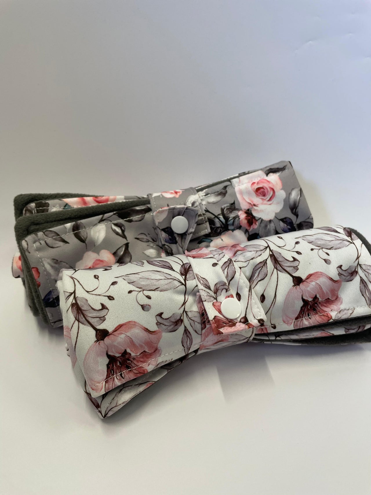Portable Diaper Changing Mat | Field of roses | 2 pack