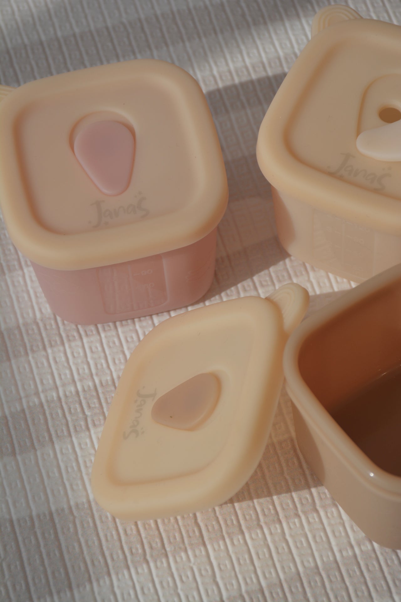 Silicone Food Storage Container