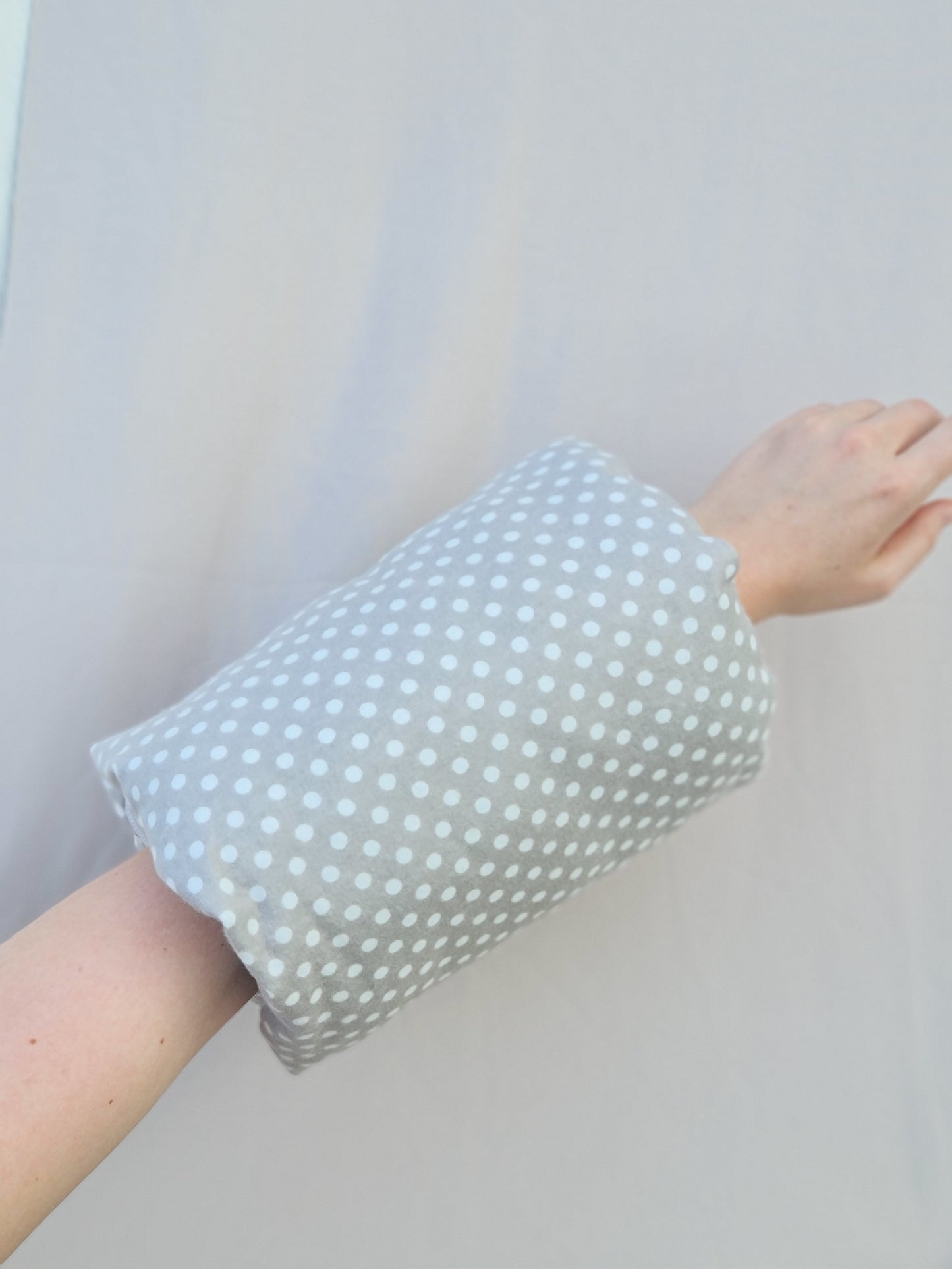 Nursing arm pillow