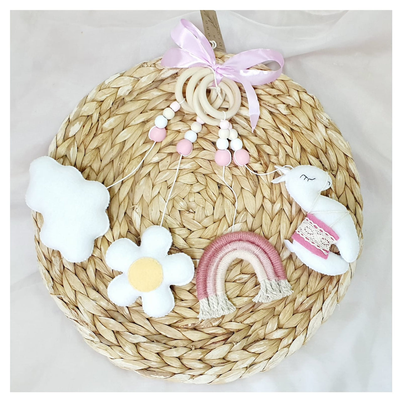 Dono Da Dio - Daisy Llama Dangle Set